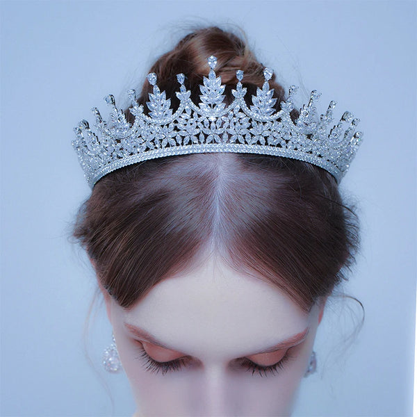ASNORA European and American Gorgeous Crystal Crown