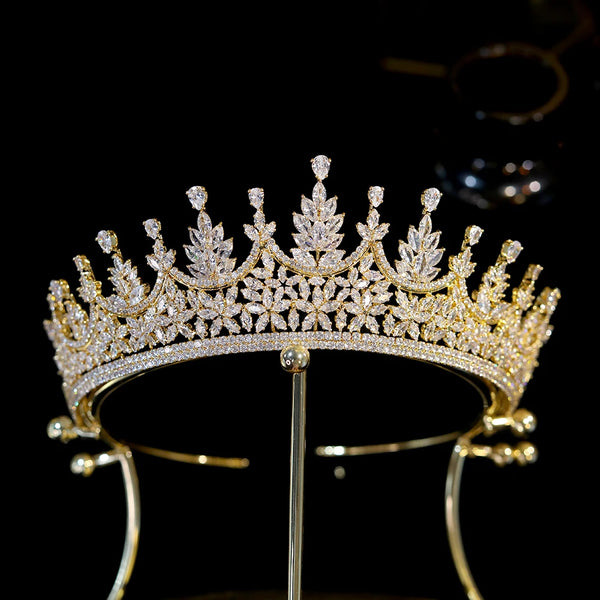 ASNORA European and American Gorgeous Crystal Crown